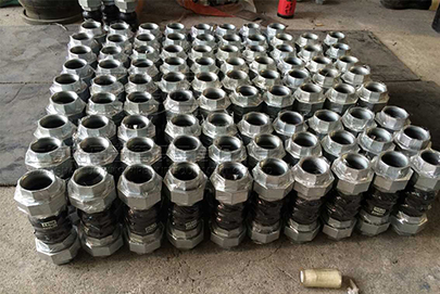 <a href=http://m.qtr231.cn.cn target=_blank class=infotextkey>絲扣橡膠接頭</a>安徽省宿州市埇橋區(qū)生產(chǎn)廠家